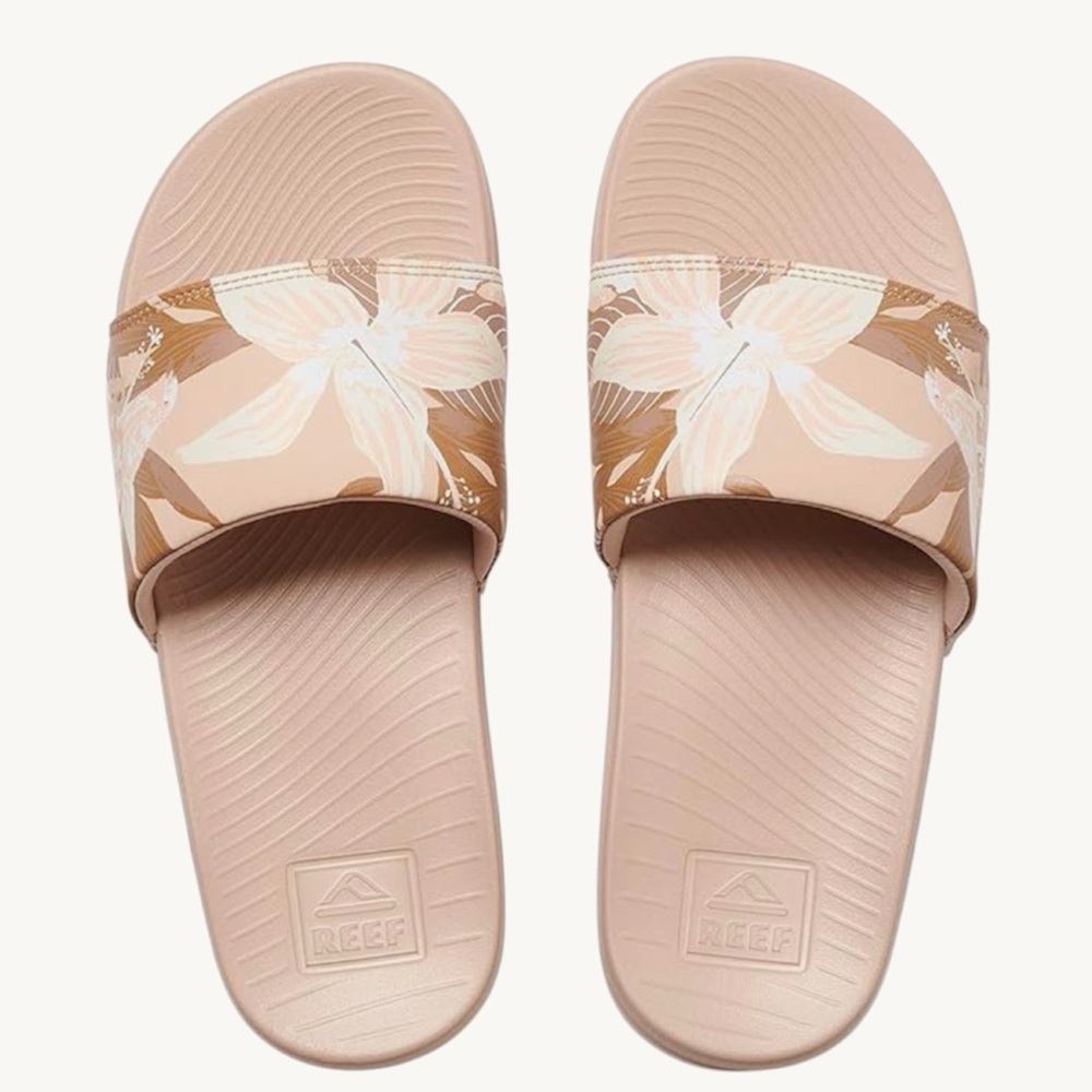 Reef Women’s One Slides in Sand Hibiscus